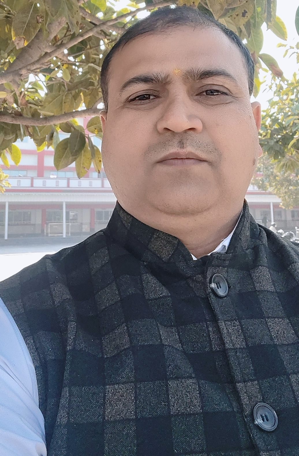Dr. Vinay Kumar Tiwari